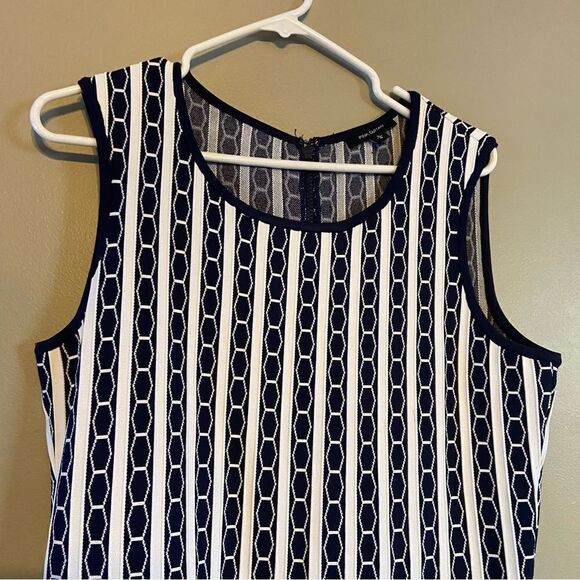 Pink Tartan A Line dress size large - Picture 8 of 8